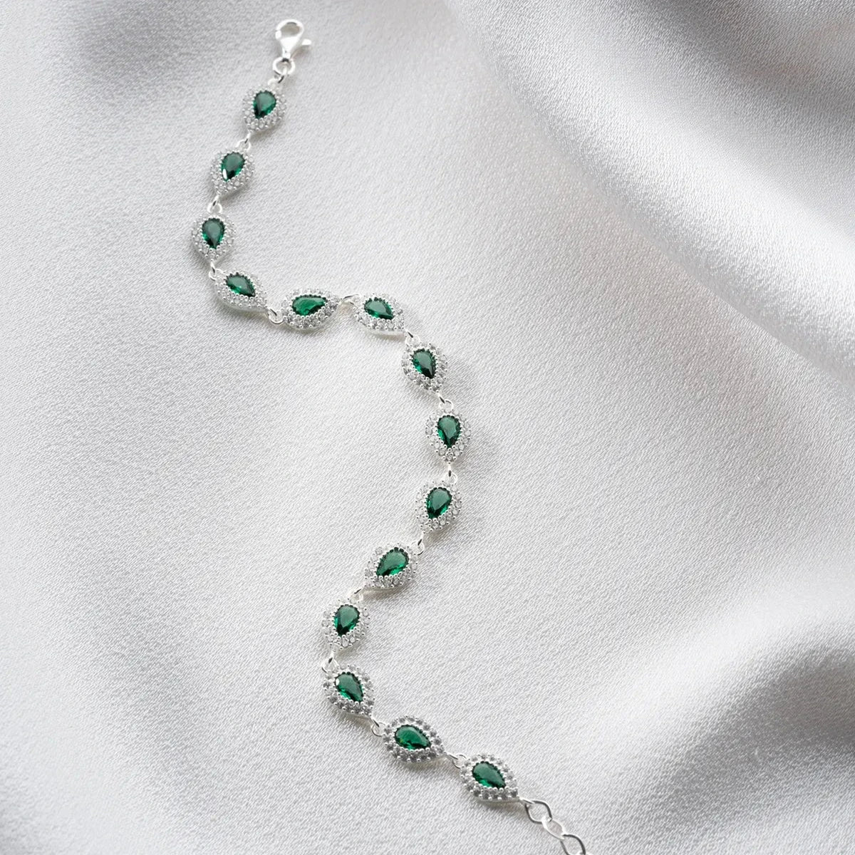 TROPFENSTEIN SMARAGD ARMBAND | 925 SILBER