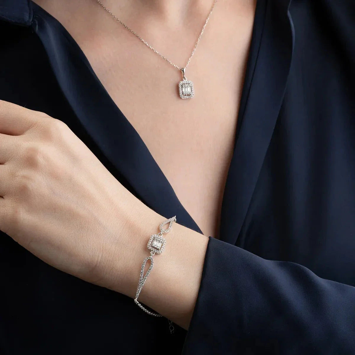 BAGUETTE STEIN HALSKETTE ARMBAND SET | 925 SILBER