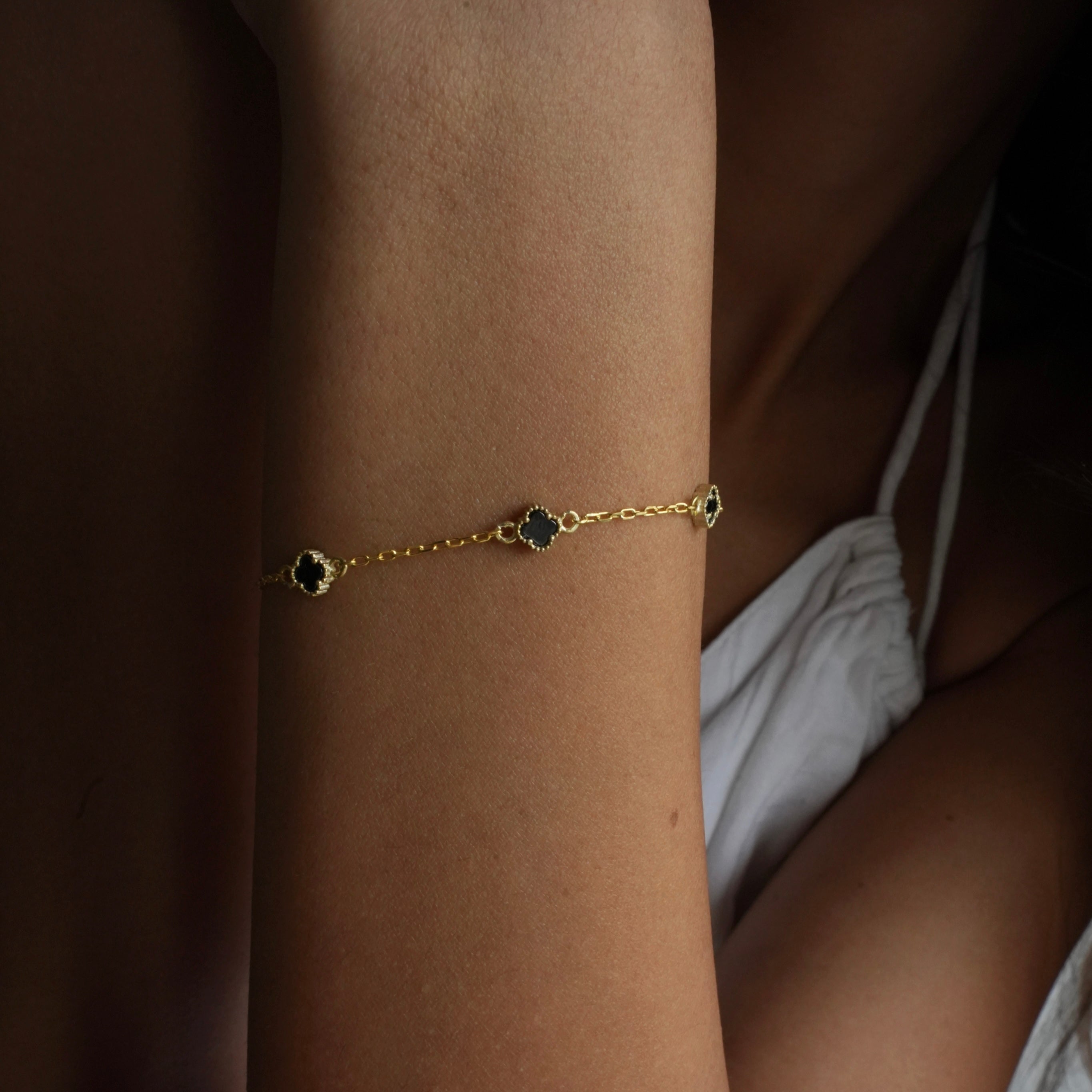 MINIMAL SCHWARZE KLEE ARMKETTE | 925 SILBER