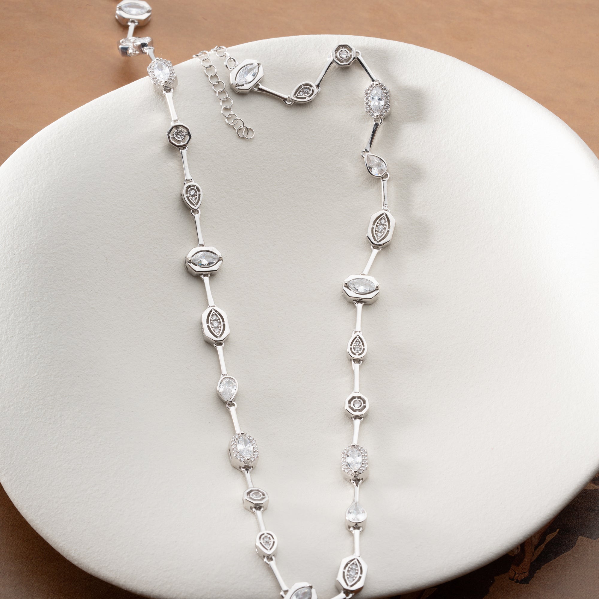 WEISSE BIJOU HALSKETTE | 925 SILBER