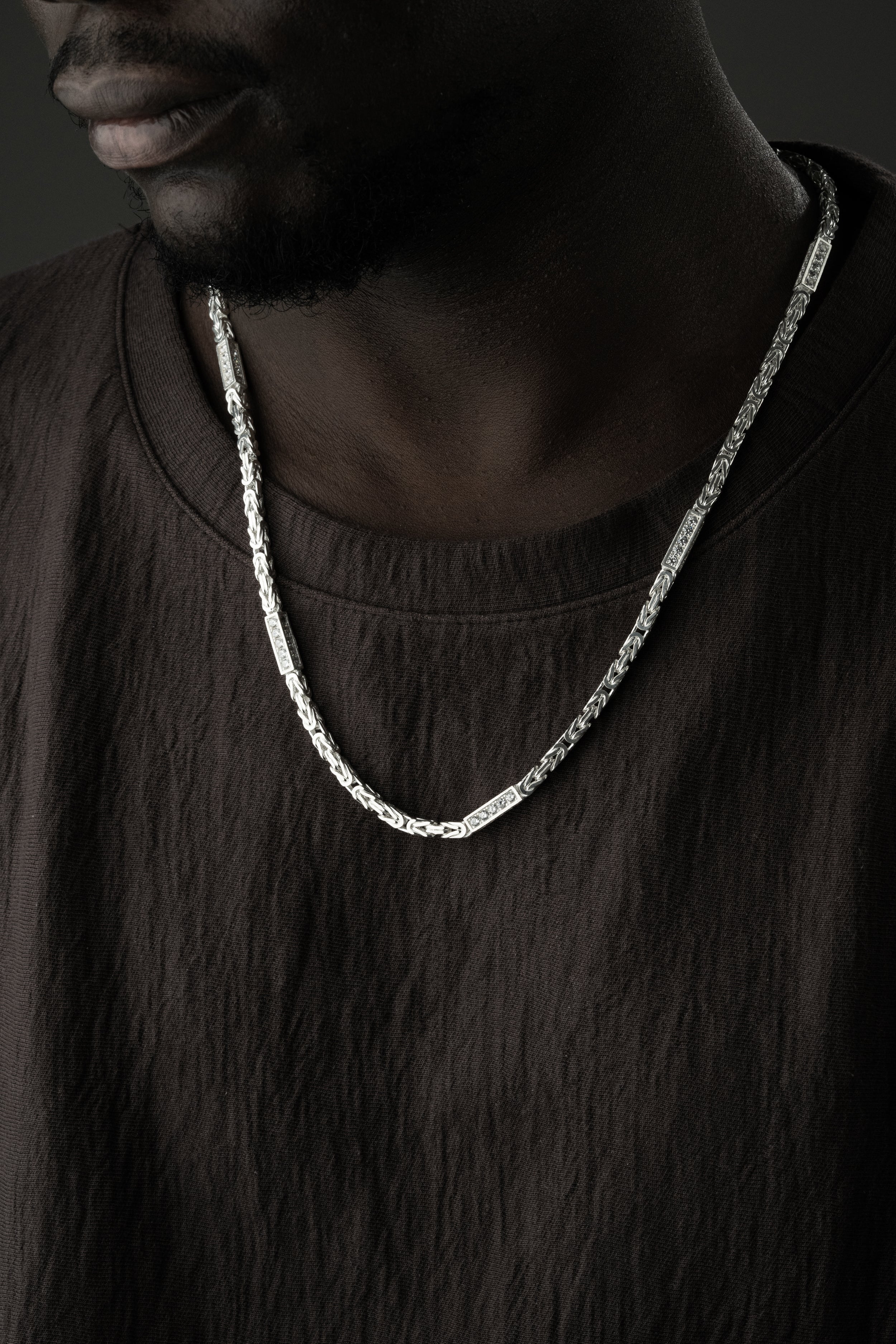 KÖNIGSKETTE MIT STRASSSTEIN | 925 SILBER.