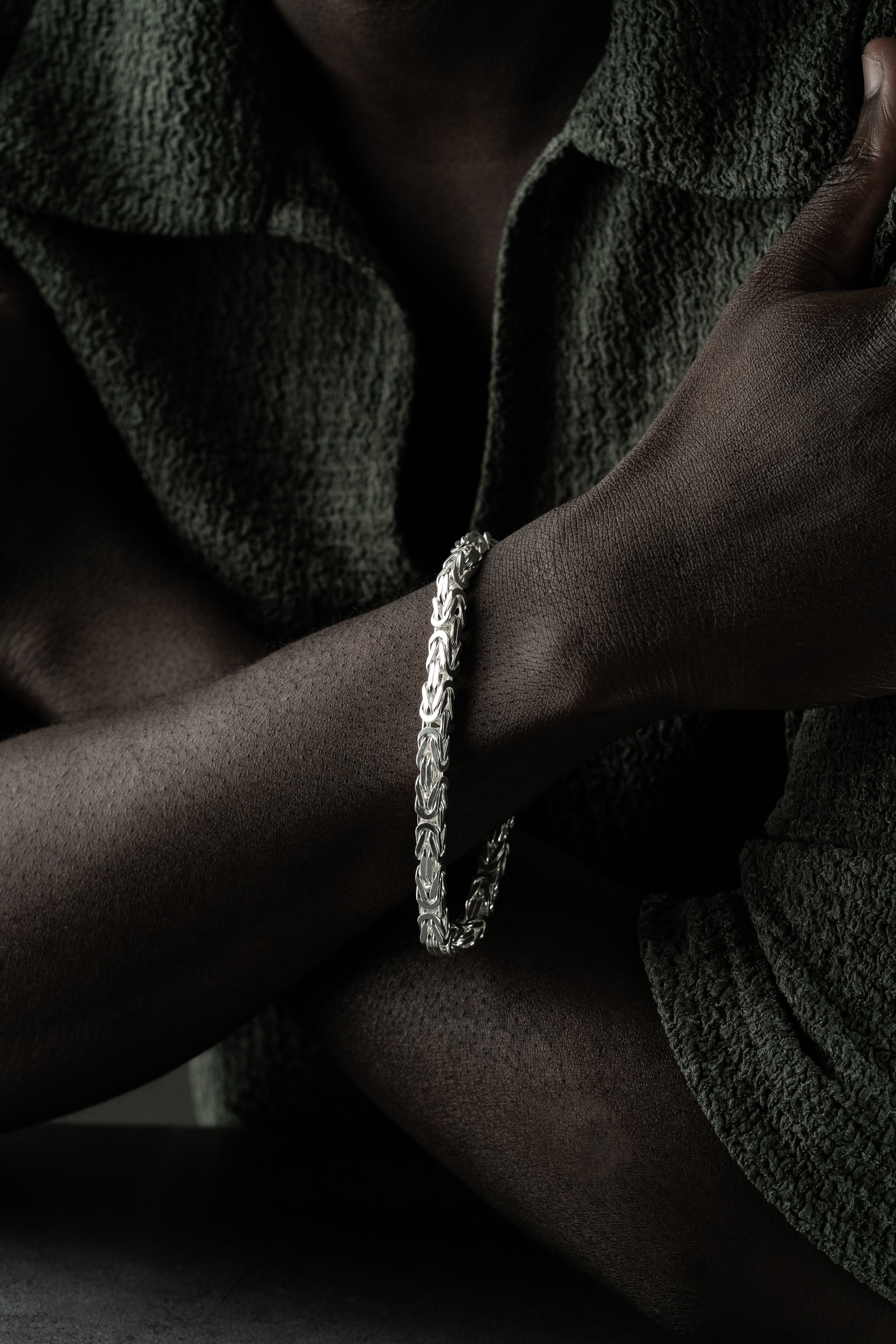 KÖNIGSARMBAND MASSIV VIERKANT 5MM | 925 SILBER.