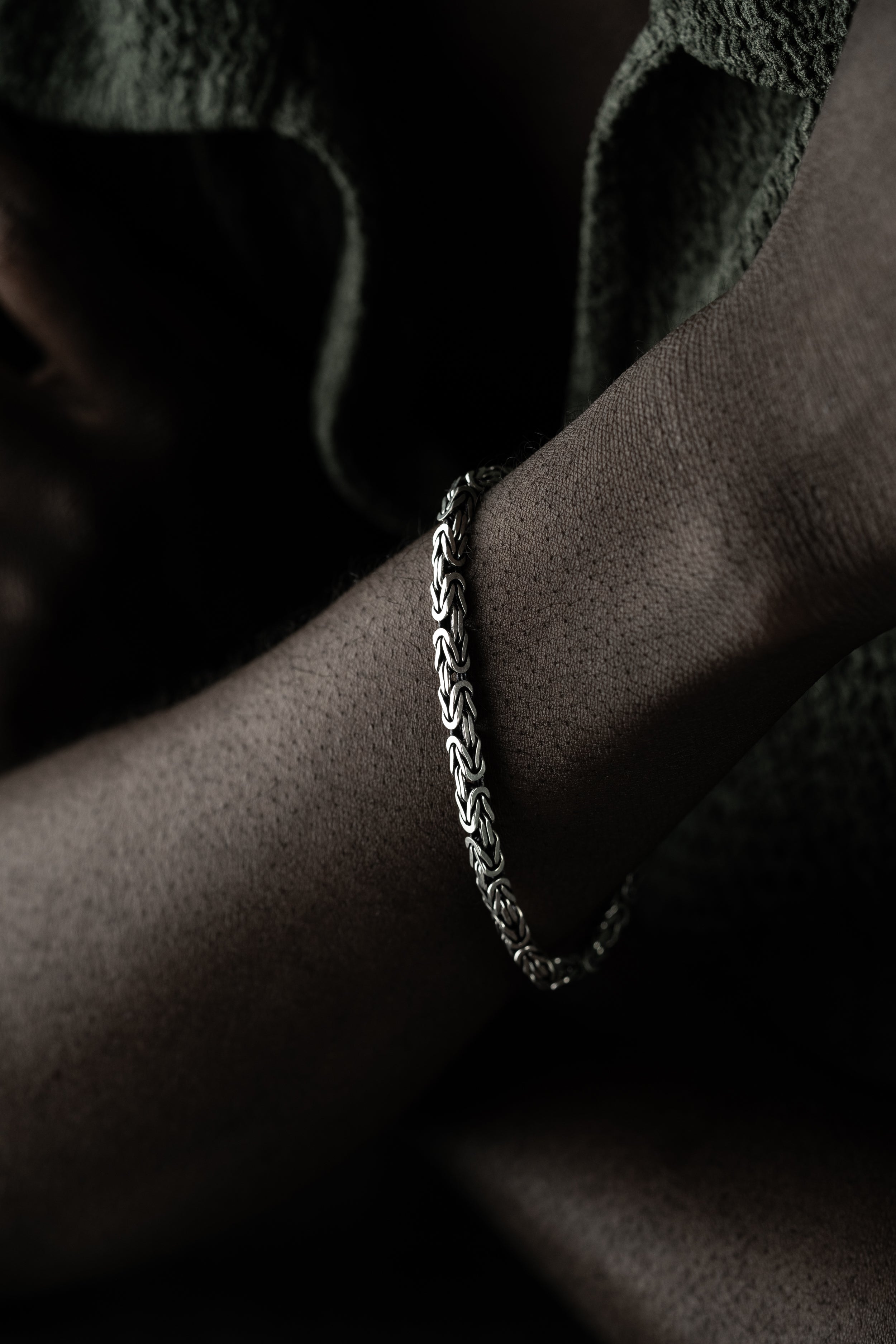 KÖNIGSARMBAND VIERKANT OXIDIERT 5MM | 925 SILBER.