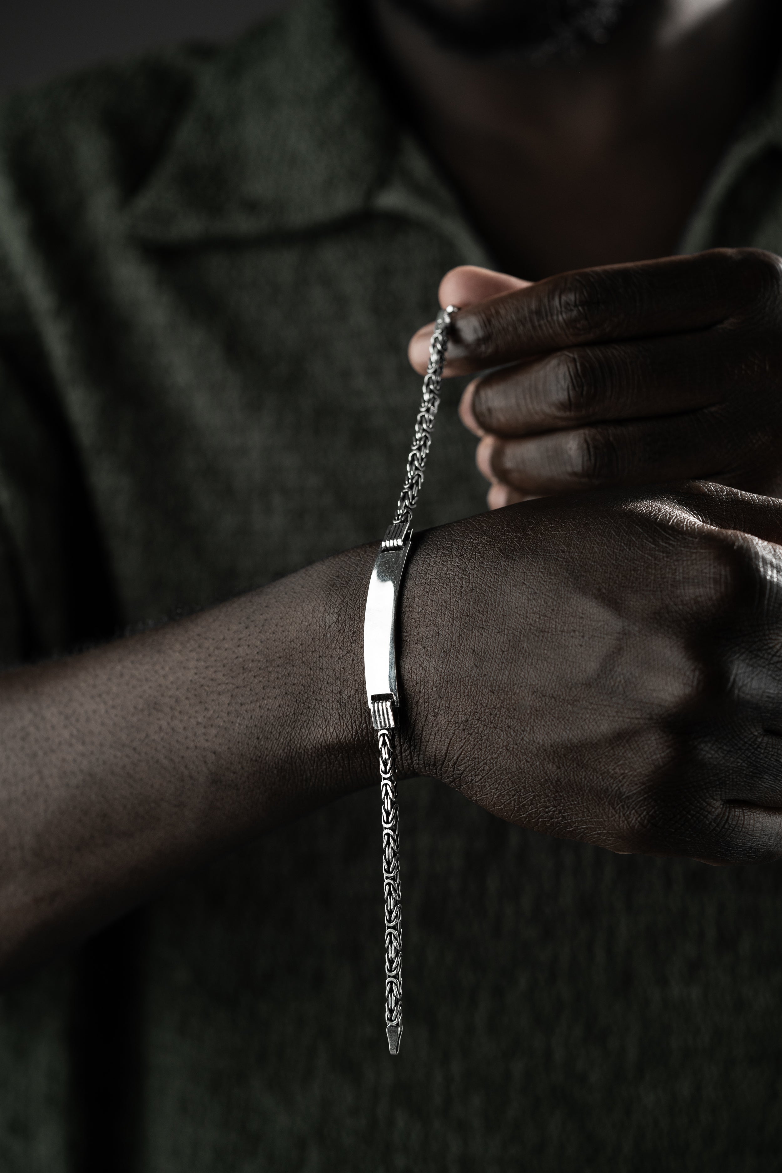 KÖNIGSARMBAND MIT GRAVUR | 925 SILBER.