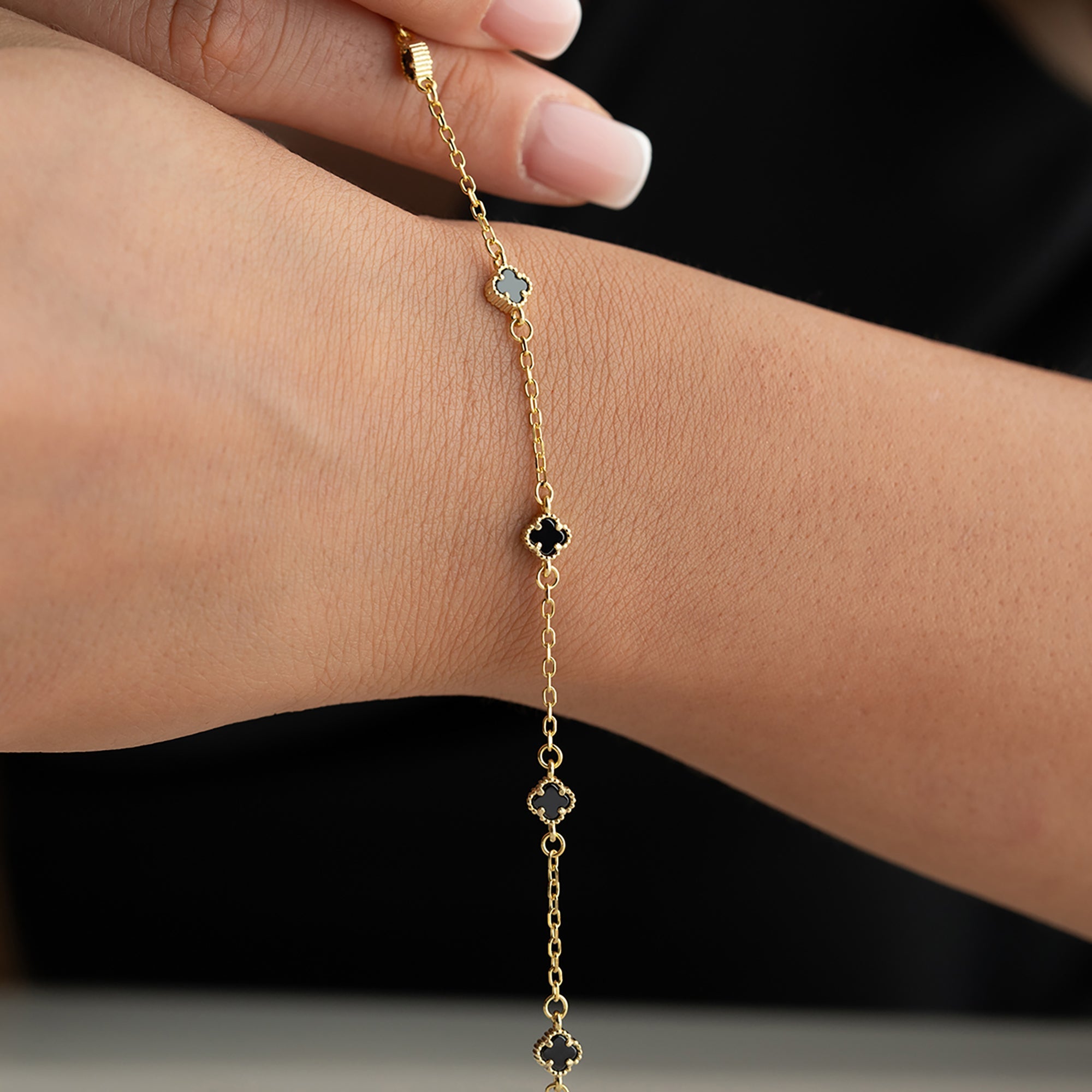 MINIMAL SCHWARZE KLEE ARMKETTE | 925 SILBER