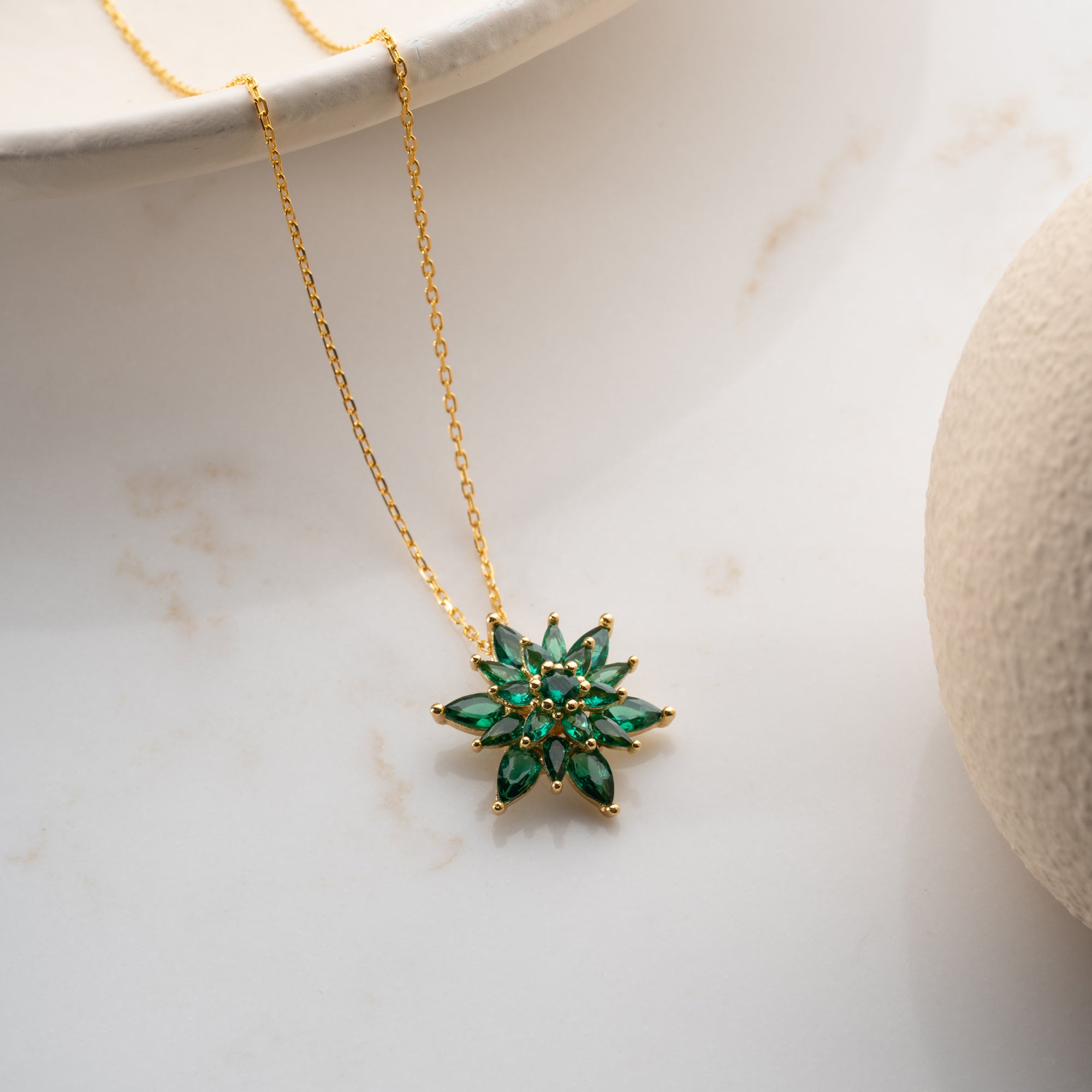 GRÜN LOTUS HALSKETTE | 925 SILBER