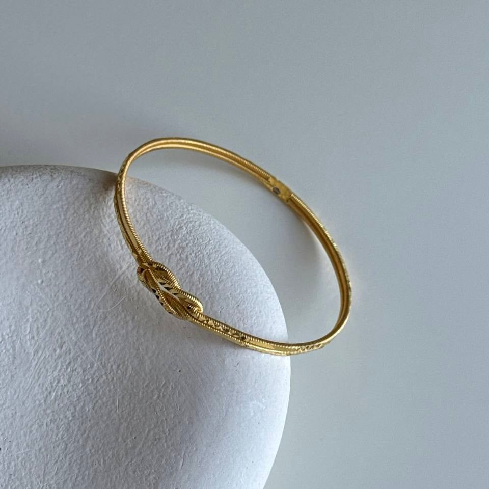 LIEBESKNOTEN AJDA ARMREIFEN | 925 SILBER