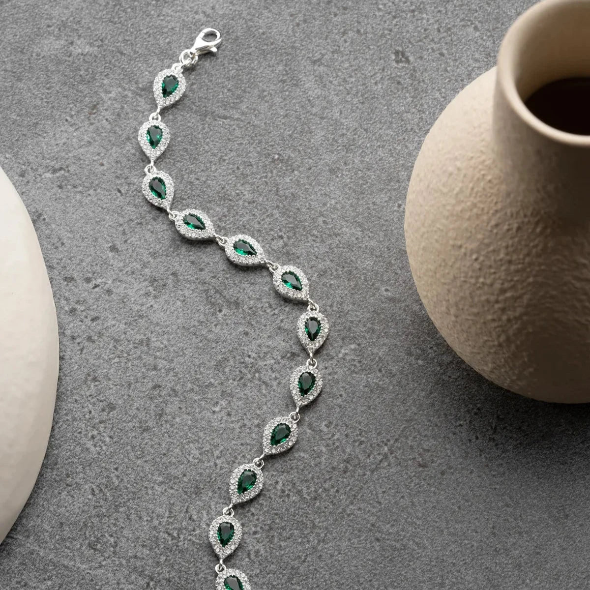 TROPFENSTEIN SMARAGD ARMBAND | 925 SILBER