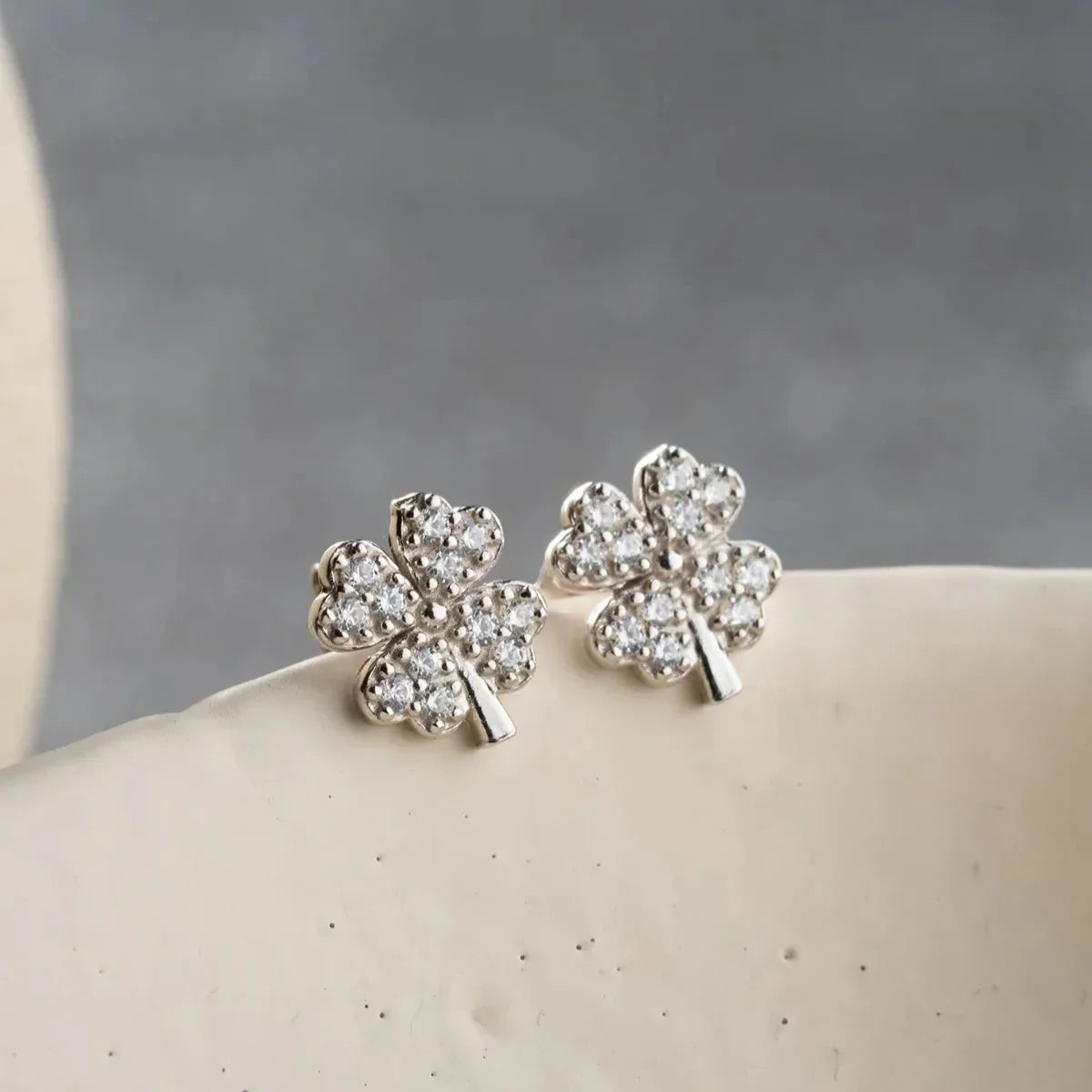 ZIRKONIA KLEEBLATT OHRRINGE | 925 SILBER