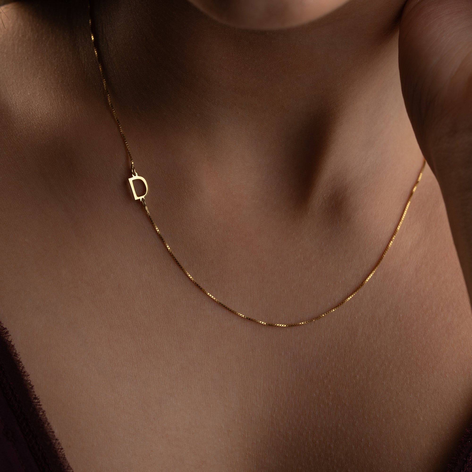 SCHLÜSSELBEIN INITIALEN HALSKETTE | 925 SILBER