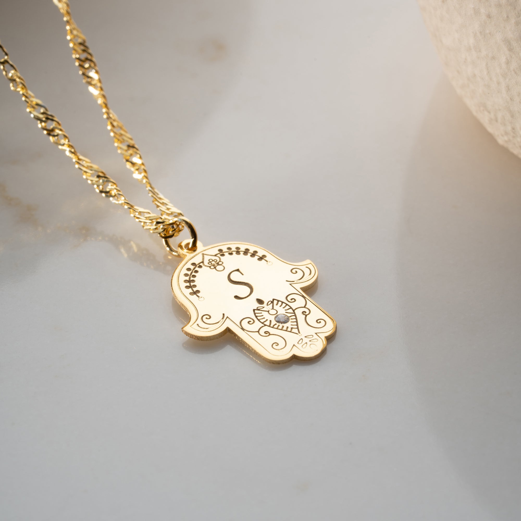 FATIMAS HAND MIT WUNSCHBUCHSTABE | 925 SILBER