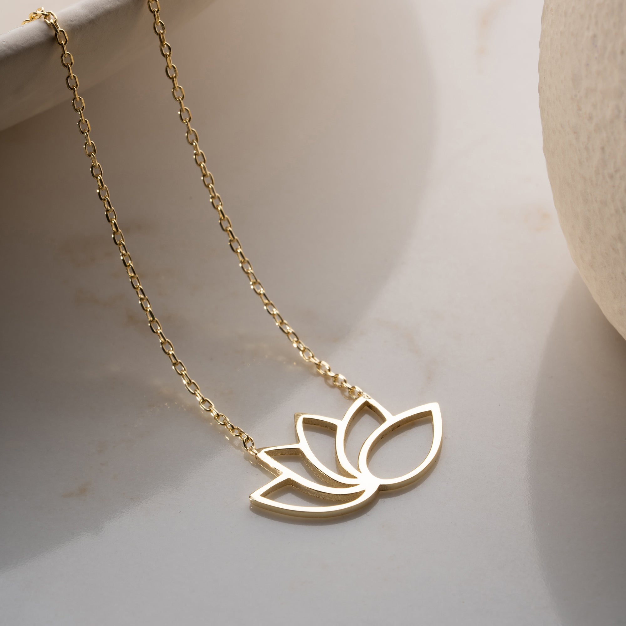 BASIC LOTUS HALSKETTE | 925 SILBER