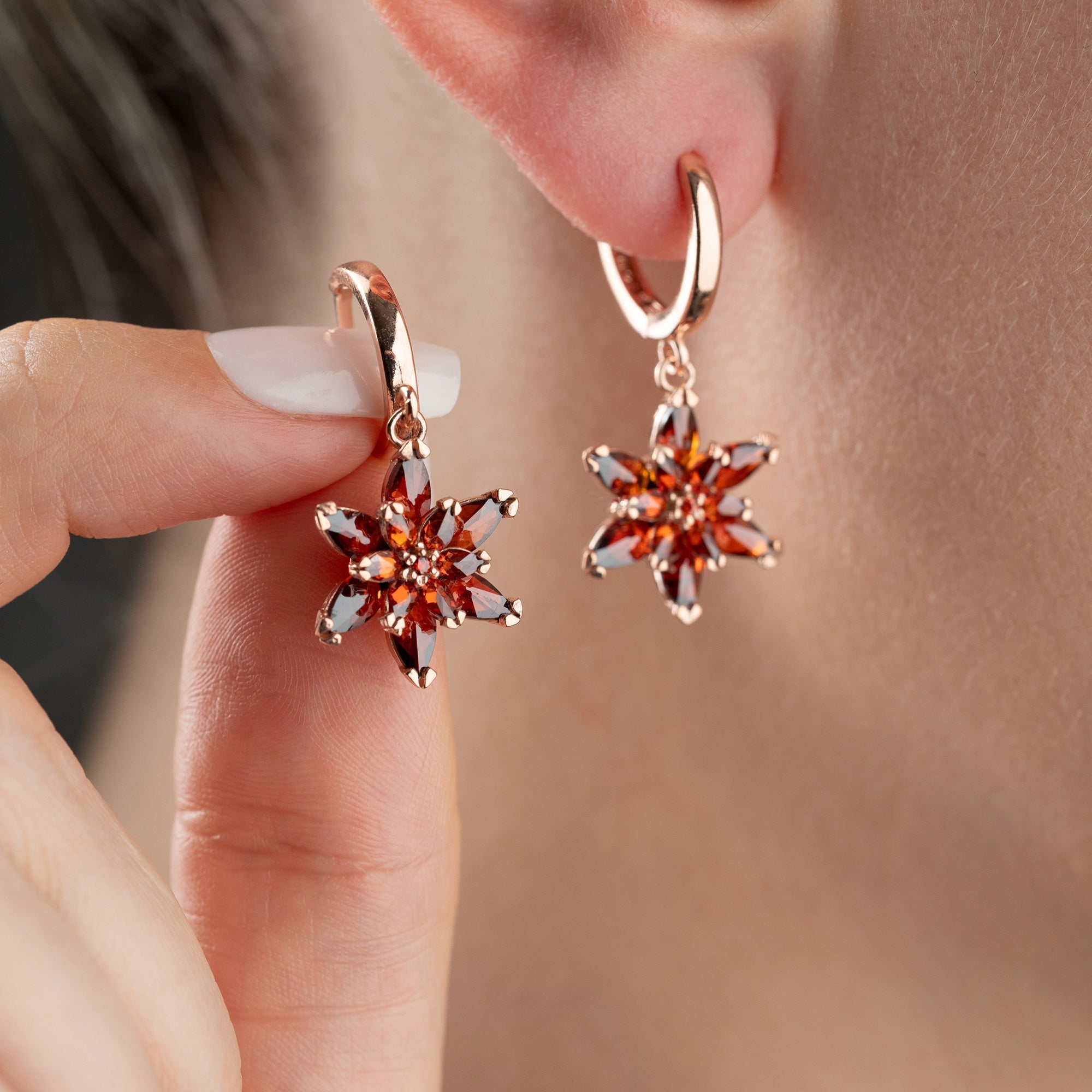 ROTE LOTUS OHRRINGE | 925 SILBER