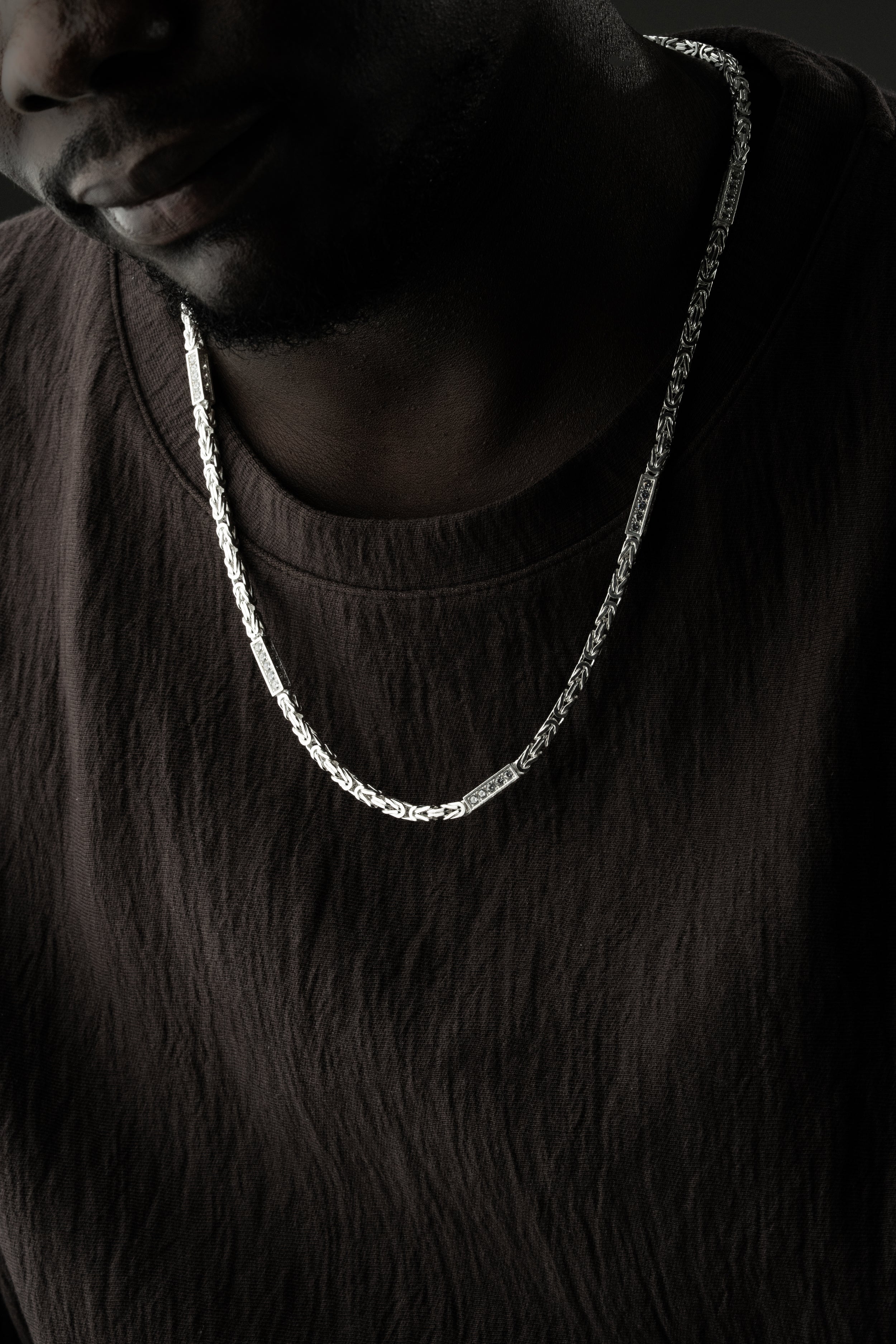 KÖNIGSKETTE MIT STRASSSTEIN | 925 SILBER.