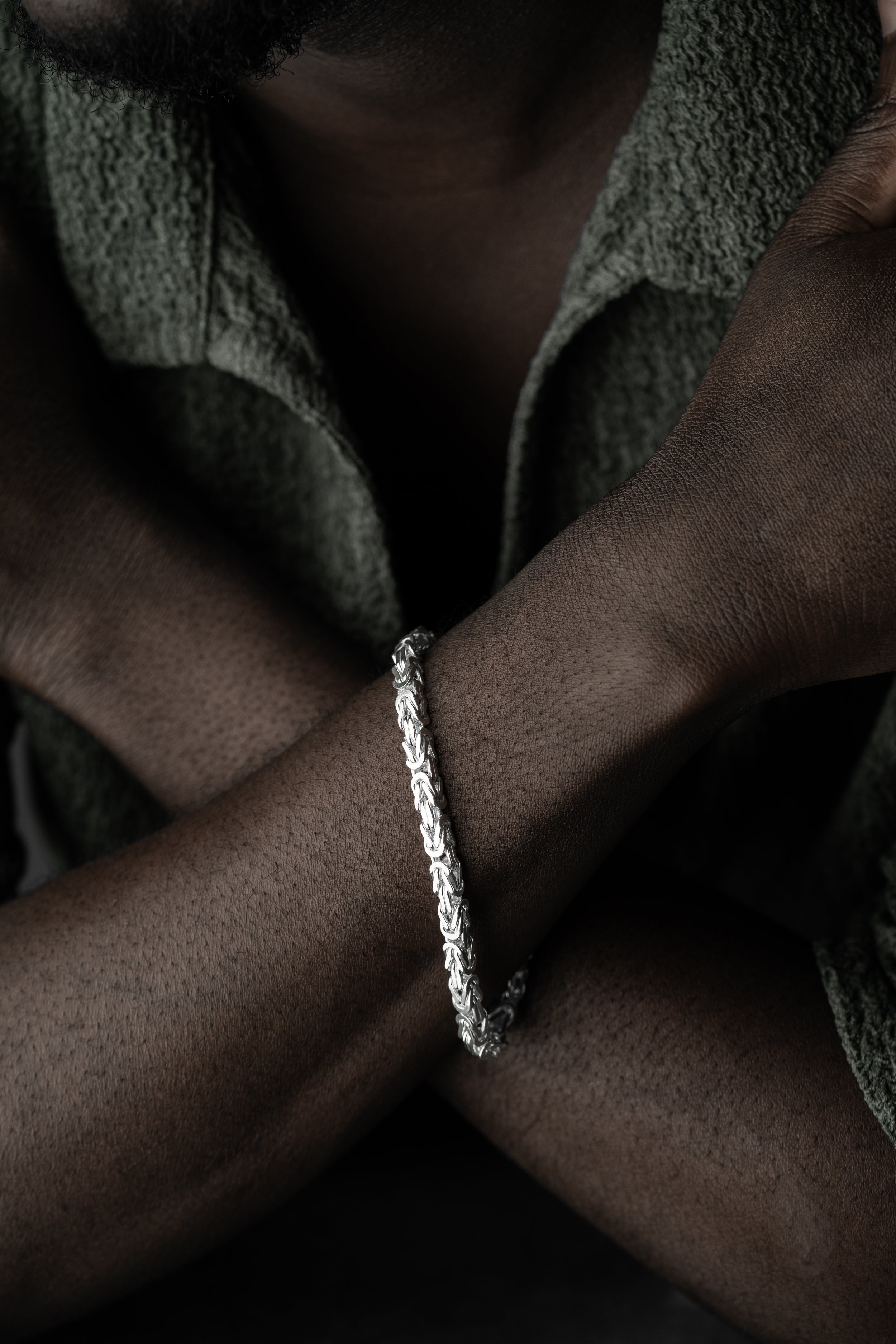 KÖNIGSARMBAND VIERKANT MASSIV 4MM | 925 SILBER.