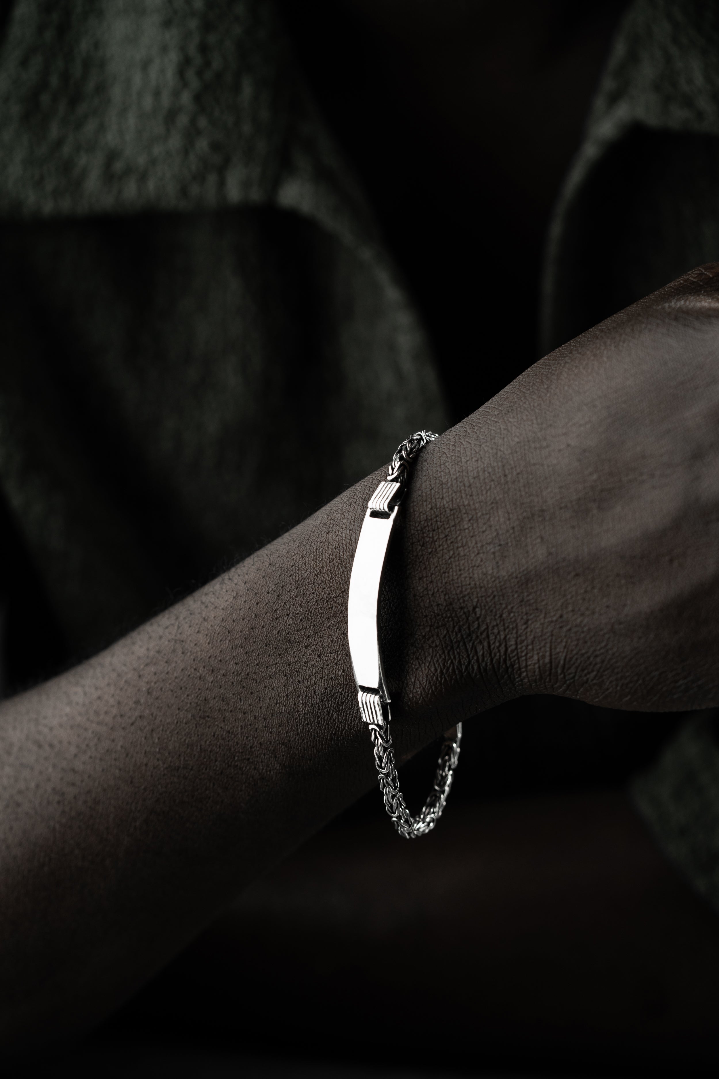 KÖNIGSARMBAND MIT GRAVUR | 925 SILBER.